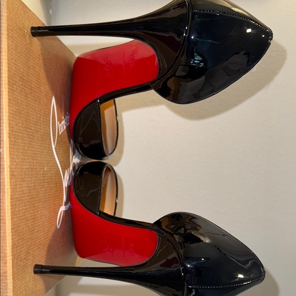 Christian Louboutin Iriza 100 Black Patent - Picture 15 of 16